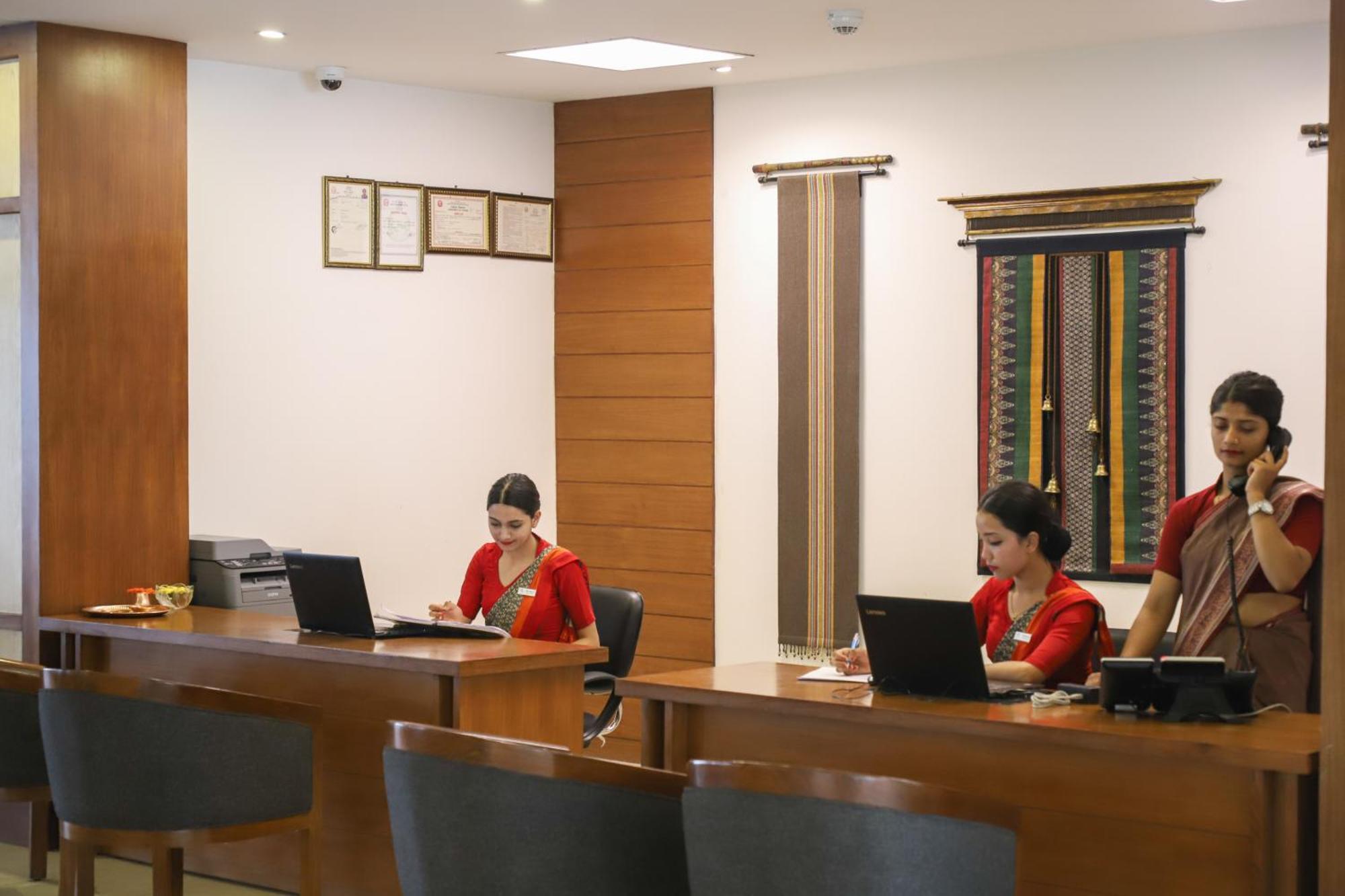 Mountain Glory Forest Resort Pokhara Eksteriør billede